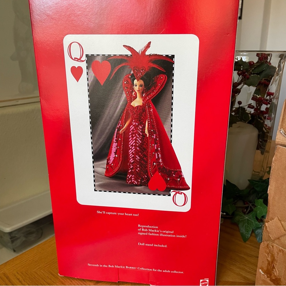 Vintage Bob Mackie Queen of Hearts Barbie Doll - Picture 6 of 9